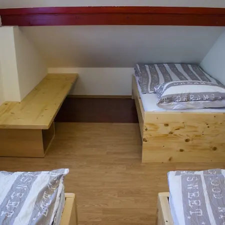 Gostinjska kuća Bee House Maya *